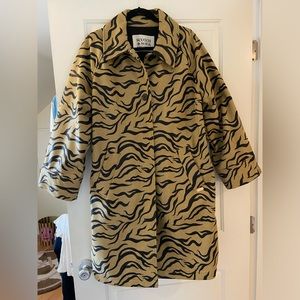 Scotch and soda trench